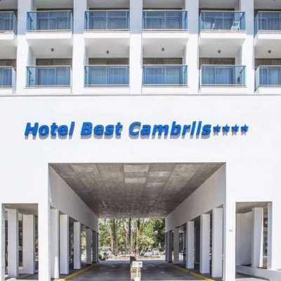 BEST CAMBRILS 4★