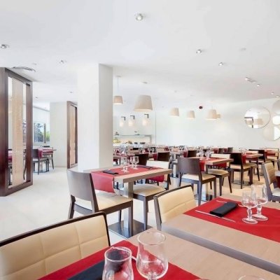 BEVERLY PARK HOTEL & SPA 4★