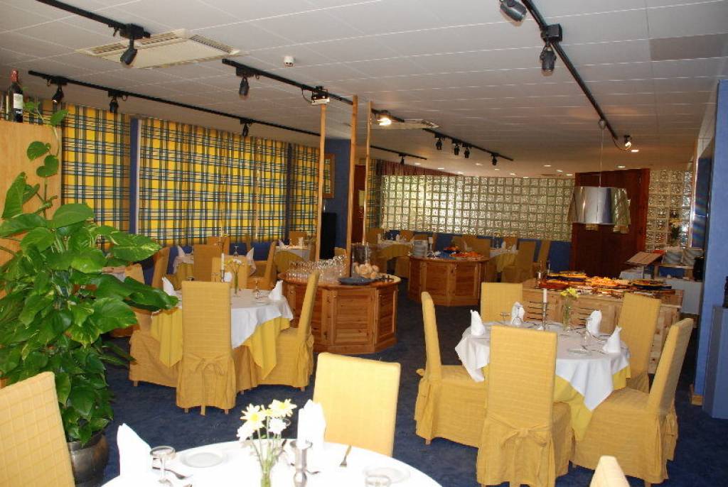 ALEGRIA SANTA CRISTINA 4 ★