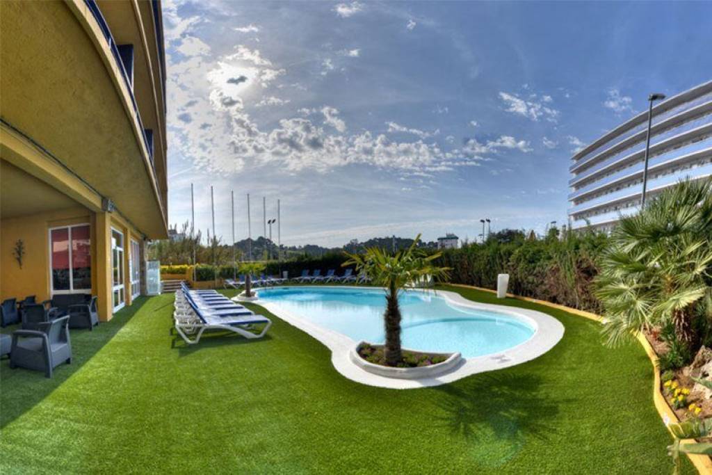 ALEGRIA SANTA CRISTINA 4 ★