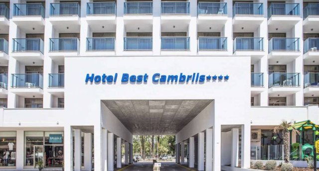 BEST CAMBRILS 4★