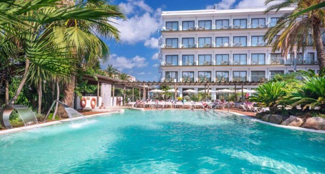 SUMUS HOTEL STELLA & SPA 4★