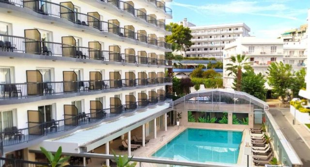 Viesnīcas skats Ēģiptē, Hurgada ar baseinu