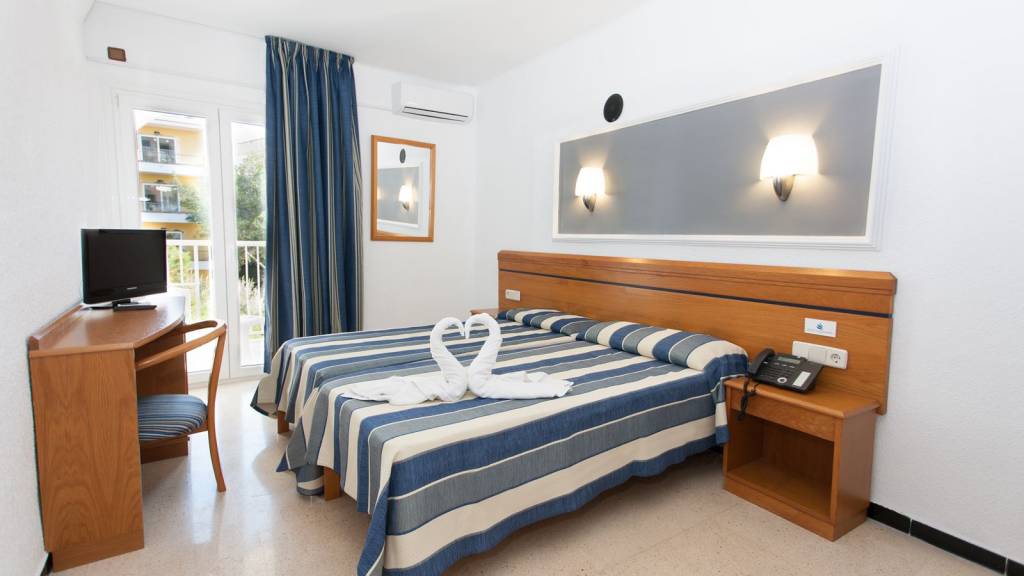 HOTEL CASSANDRA 3★