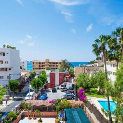 HOSTAL RESIDENCIA SUTIMAR 3★