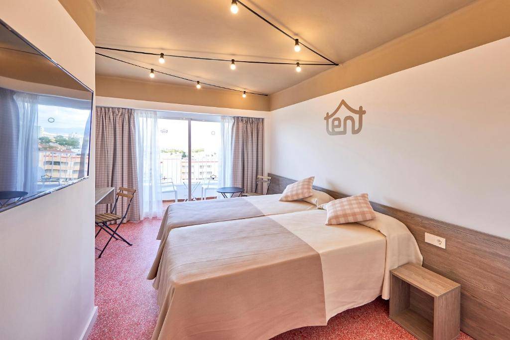 TENT PLAYA DE PALMA (EX. FERGUS GEMINIS) 3 ★