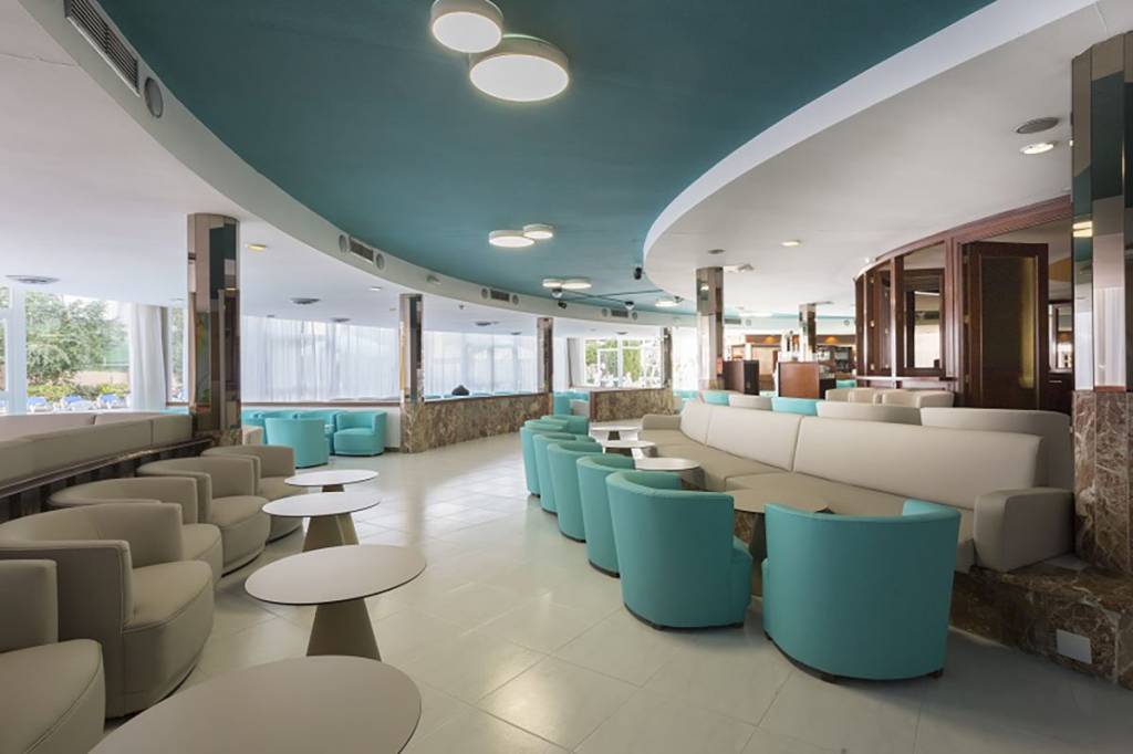 TAL AFFILIATED BY FERGUS (EX. PINERO TAL) 3★