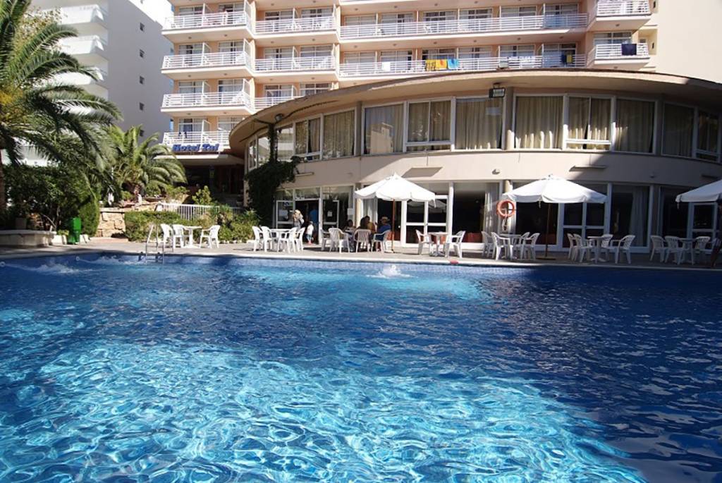 TAL AFFILIATED BY FERGUS (EX. PINERO TAL) 3★