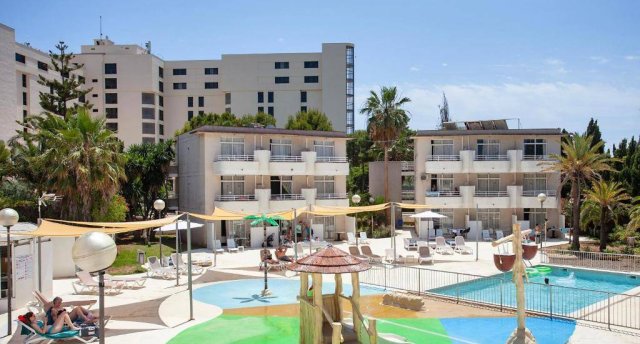 BJ APARTMENTS CLUB SA COMA 2★