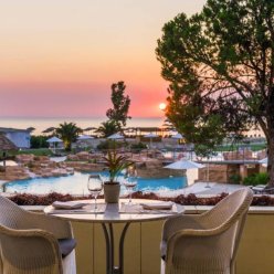 PORTO CARRAS MELITON HOTEL 5 ★-_