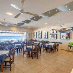 ROSSIS BEACH HOTEL 3★