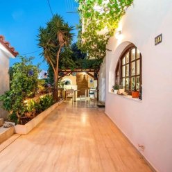 ALEXANDRA RESORT APARTMENTS 3★