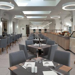  ACHARAVI BEACH HOTEL 4★