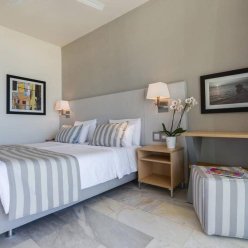  ACHARAVI BEACH HOTEL 4★