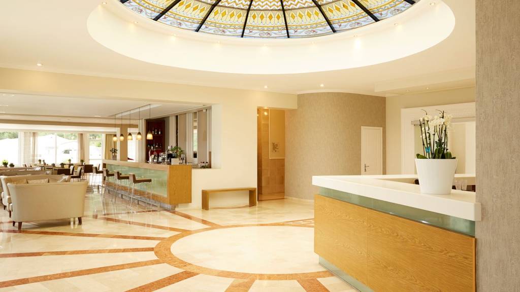 MAYOR PELEKAS MONASTERY 5★