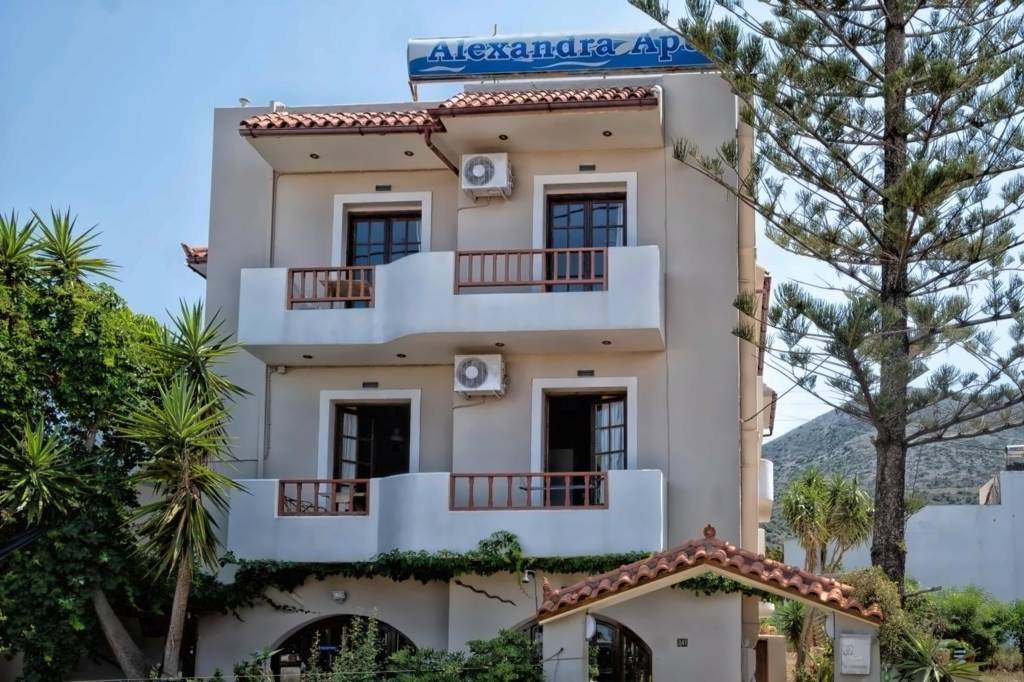 ALEXANDRA RESORT APARTMENTS 3★