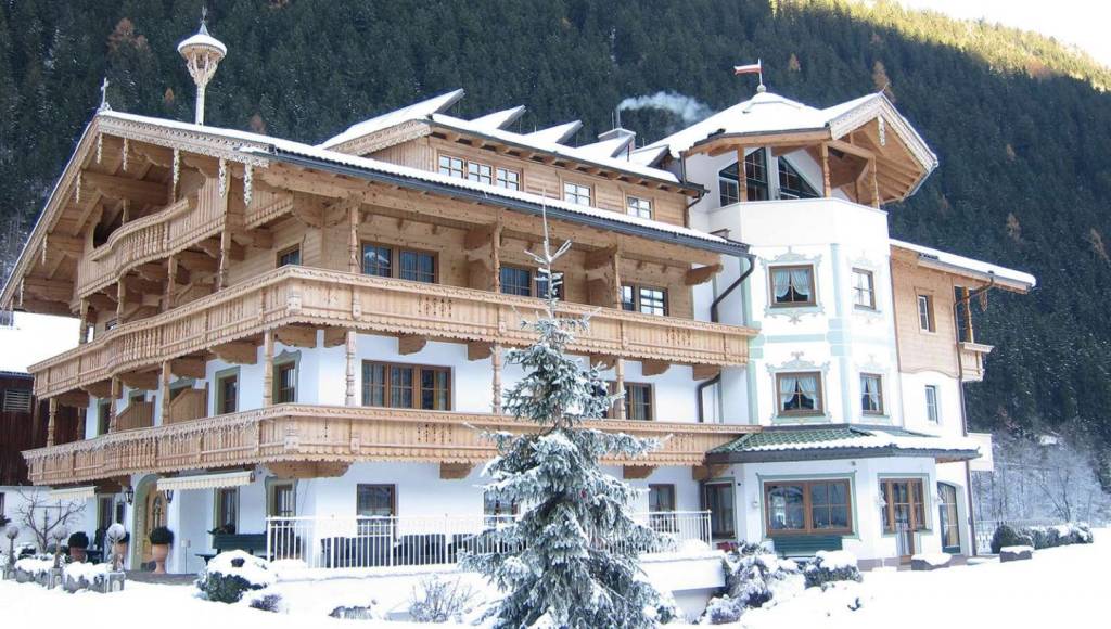 OBLASSER FERIENHOF (MAYRHOFEN) APTS 4★