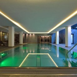 LATINI HOTEL (ZELL AM SEE) 4★