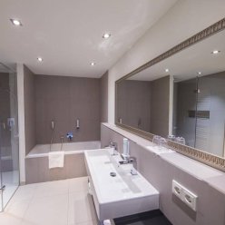 TWO TIMEZ HOTEL ZELL AM SEE 4★