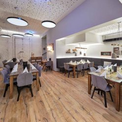 TWO TIMEZ HOTEL ZELL AM SEE 4★