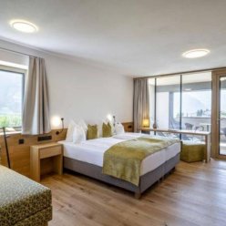 CRYSTAL GARTENHOTEL (FUEGEN) 4 ★