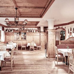 DAS ALPENHAUS KAPRUN 4★