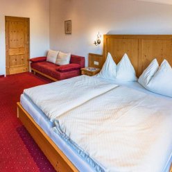 DER SCHMITTENHOF 4★