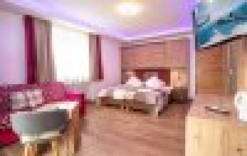 PATRICIA PENSION KAPRUN (PENS)