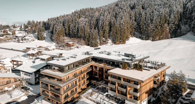 ALPENPARKS HOTEL & APARTMENT TAXACHER (KIRCHBERG) 4★
