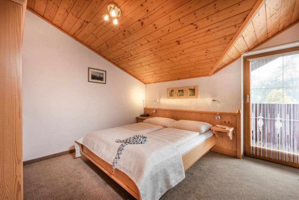 GRATZ GAESTEHAUS (DORFGASTEIN) SPECIAL CAT. 4★