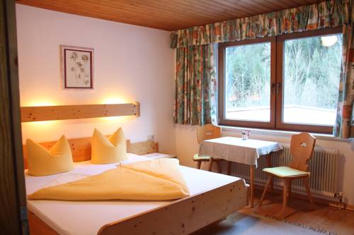 SCHWEMBERGER PENSION (MAYRHOFEN) SPECIAL CAT. 2★