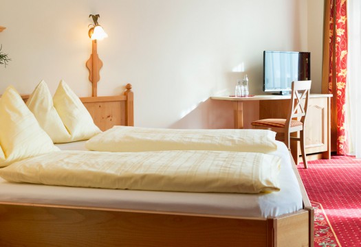 UNTERMUELLNERGUT LANDHOTEL (DORFGASTEIN) 4 ★