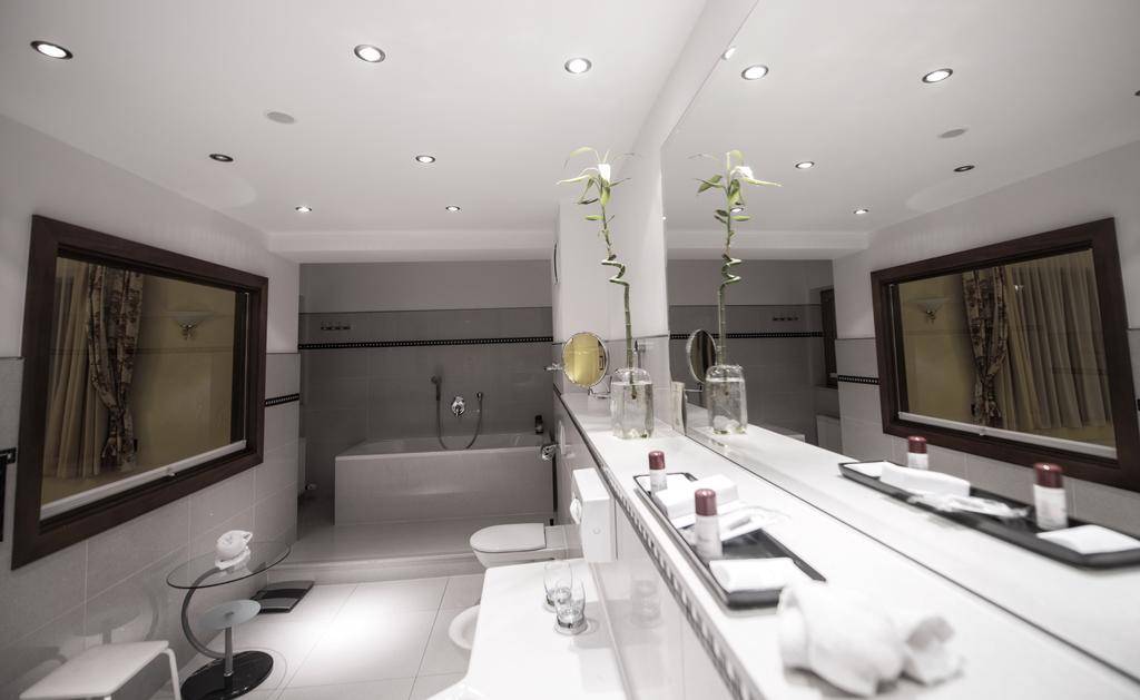 MARIA THERESIA HOTEL 3★