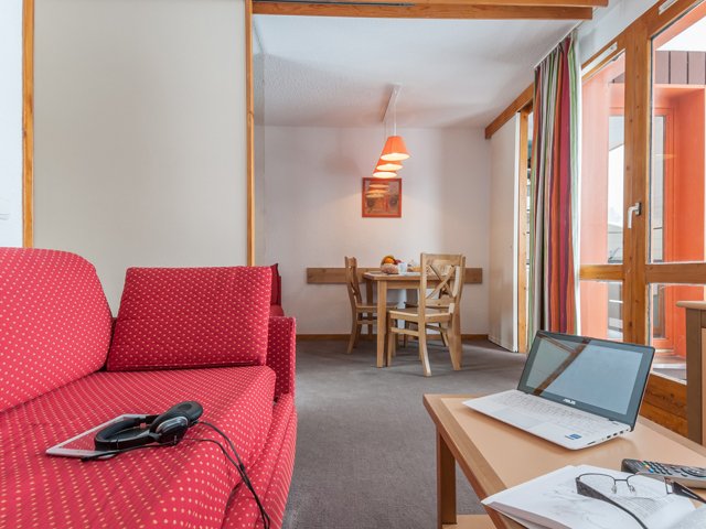 RESIDENCE LES CHALETS DES AROLLES 3★ (netālu no pacēlāja)