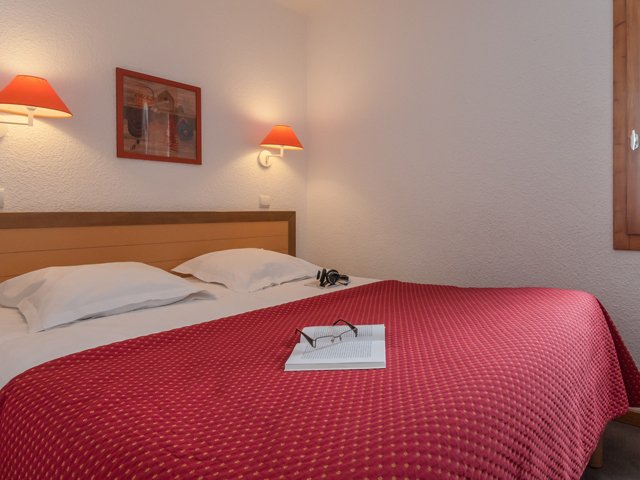 RESIDENCE LES CHALETS DES AROLLES 3★ (netālu no pacēlāja)