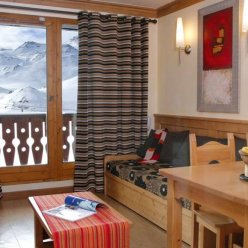 RESIDENCE MONTANA SOLEIL 4★