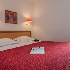 RESIDENCE LES CHALETS DES AROLLES 3★ (netālu no pacēlāja)