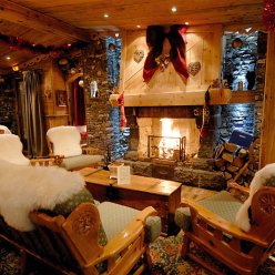 LE SHERPA 3★ (ski-in)