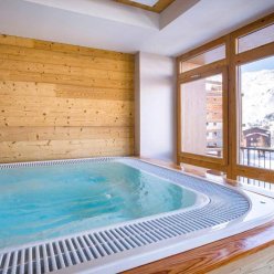 RESIDENCE CLUB MMV LE COEUR DES LOGES 4★