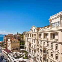 REMISENS PREMIUM GRAND HOTEL PALACE 4★