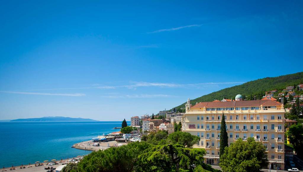 REMISENS PREMIUM GRAND HOTEL PALACE 4★