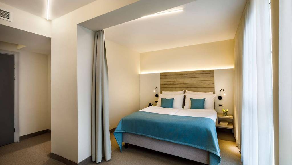 REMISENS HOTEL MARINA 4★