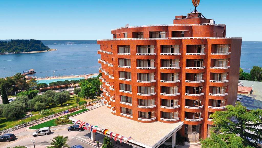 REMISENS PREMIUM HOTEL METROPOL 5★