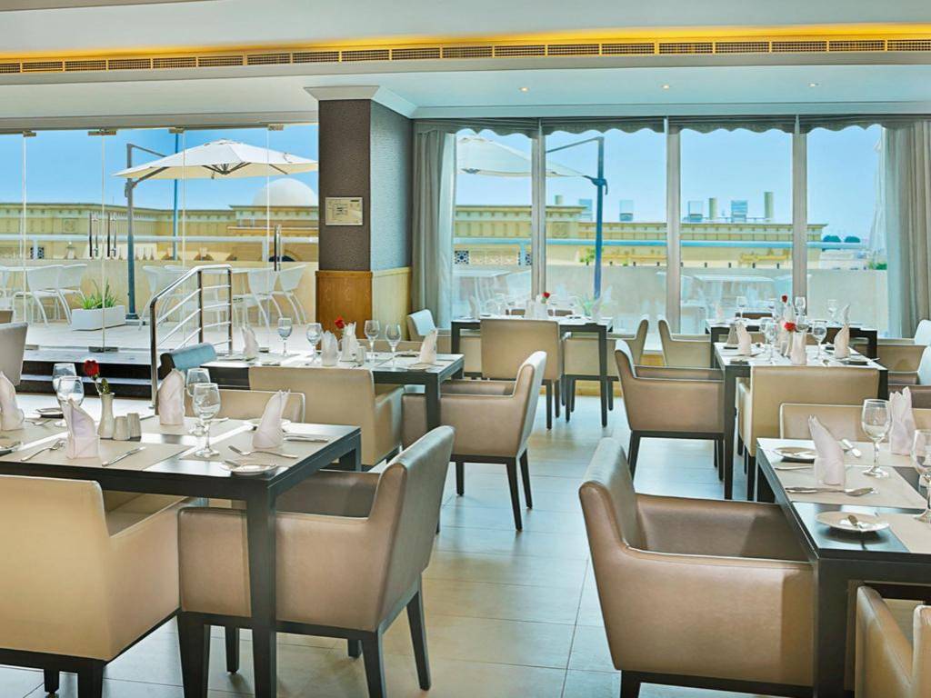 ARMADA AVENUE HOTEL, JUMEIRAH LAKE TOWERS 4★