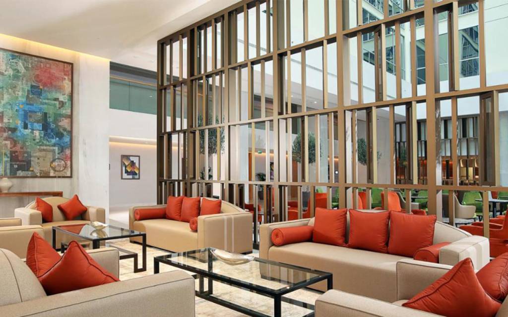 GRAND COSMOPOLITAN HOTEL 5★