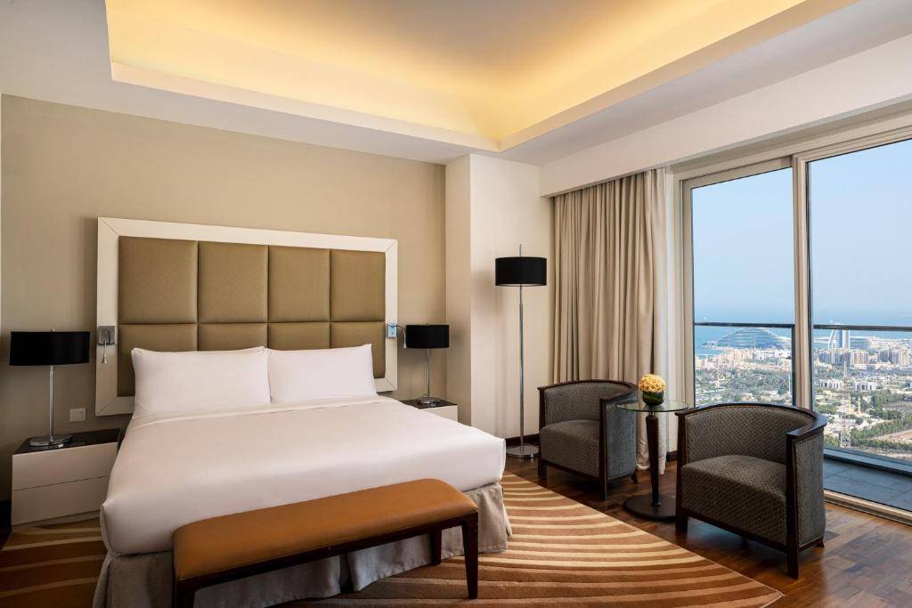 LA SUITE DUBAI HOTEL & APARTMENTS 4★