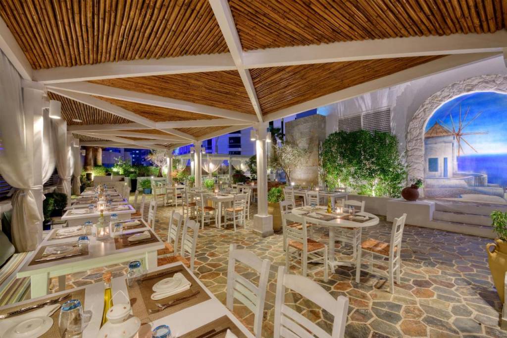 MAJESTIC CITY RETREAT DUBAI 4★