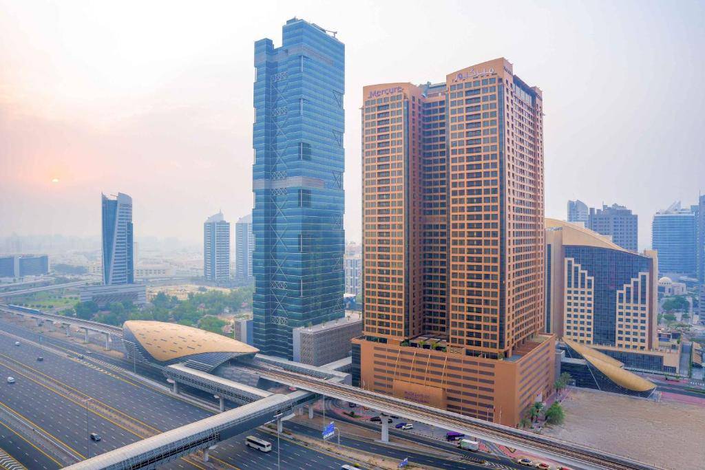 MERCURE HOTEL APARTMENTS DUBAI BARSHA HEIGHTS 4★