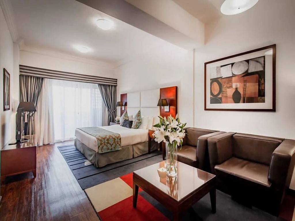 GOLDEN SANDS HOTEL SHARJAH (EX.RAMADA HOTEL & SUITES) 4★