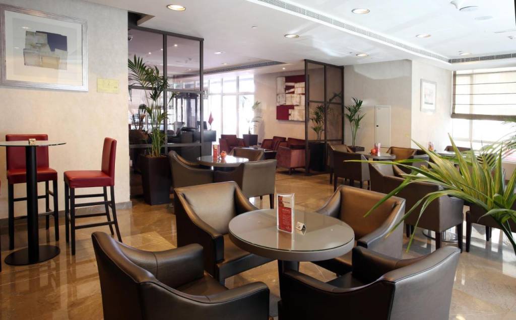 RAMADA BY WYNDHAM DOWNTOWN ABU DHABI 4★